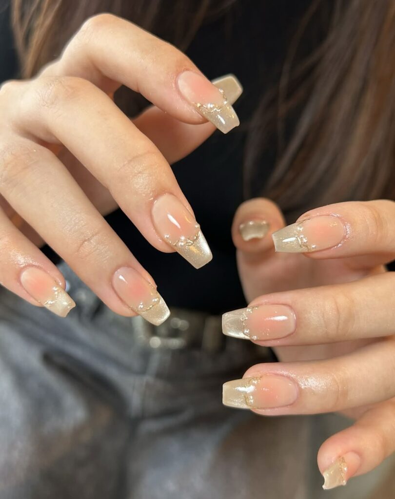 Design cheekのネイルデザイン